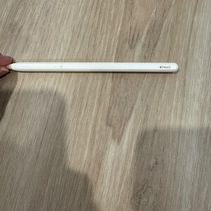 Apple Pencil in White